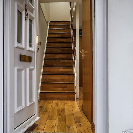 Cozy Double Room - Only Room Лондон Екстер'єр фото